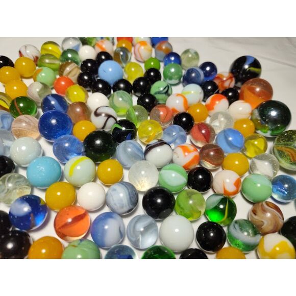Lot of 224 Vintage Marbles Small Medium & Large Cat's Eye - Picture 13 of 16